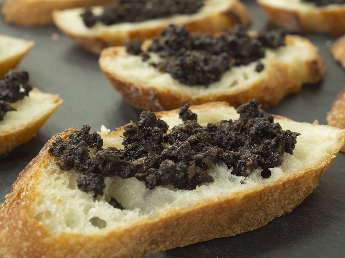 Crostini with Truffle Sauce Fiordimaso Japan